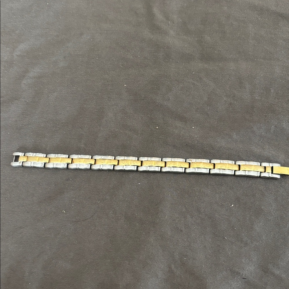 Stainless steel bracelet